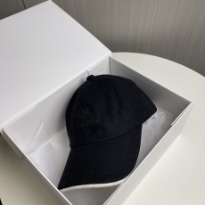 Loro Piana Caps